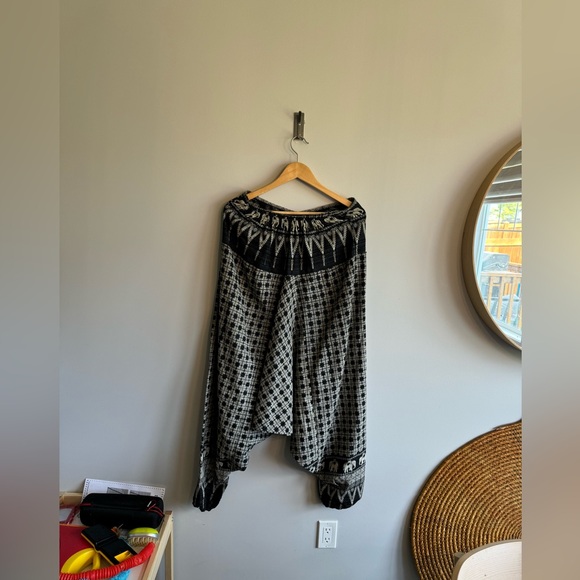 Hill tribe elephant women Aladdin style free cotton pants… - Picture 2 of 12